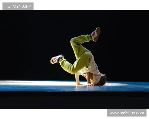 街舞精神：见证上海街舞队从默默无闻到璀璨辉煌的成长之路